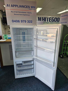 Westinghouse 454L Bottom Mount Fridge Freezer / WBE4500WA