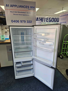 Westinghouse 454L Fridge Freezer / WBE4514SA