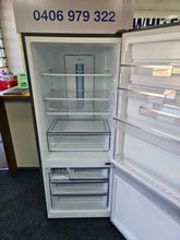 Load image into Gallery viewer, Westinghouse 454L Fridge Freezer / WBE4514SA