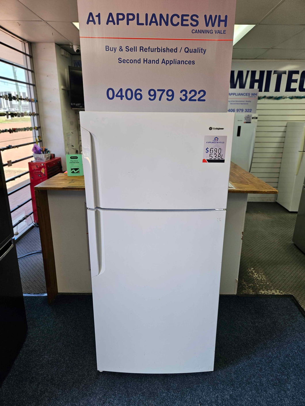 Westinghouse 536L Top Mount Fridge Freezer / WTB5400WC