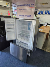 Load image into Gallery viewer, Westinghouse 605L French Door Fridge Freezer / WHE6060SB