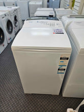 Load image into Gallery viewer, Fisher &amp; Paykel 5.5KG Top Load Washer / MW512