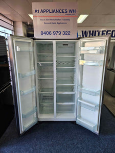 Westinghouse 606L Double Door Freezer Silver / WSE6100SA