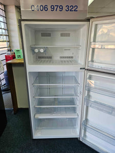 Hisense 526L Top Mount Fridge Freezer / HR6TFF527SD