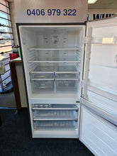 Load image into Gallery viewer, Handle Missing!!!Electrolux 510L Bottom Mount Fridge Freezer / EBM5100SD-R