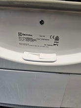 Load image into Gallery viewer, Electrolux 8KG Condenser Dryer / EDC2086GDW