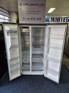 LG 635L Double Door Fridge Freezer Silver / GS-D635PLC