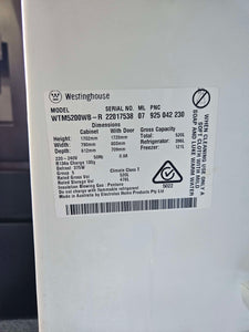 Westinghouse 520L Top Mount Fridge Freezer / WTM5200WB