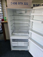 Load image into Gallery viewer, ON SPECIAL!!!Fisher &amp; Paykel 519L Bottom Mount Fridge Freezer / E522B