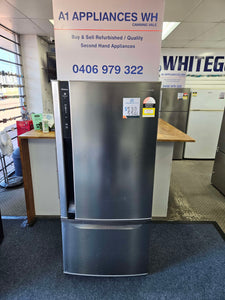 Panasonic 554L Bottom Mount Fridge Freezer / NR-BY552XSAU