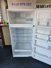 Load image into Gallery viewer, Fisher &amp; Paykel 517L Top Mount Fridge Freezer / E521T