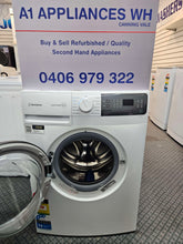 Load image into Gallery viewer, Westinghouse 7.5Kg Front Load Washer / WWF7524N3WA
