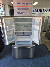 Load image into Gallery viewer, ON SPECIAL!!! Hisense 630L French Door Fridge Freezer Silver / HR6FDFF630S