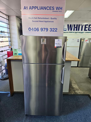Electrolux 520L Top Mount Fridge Freezer Silver / ETE5200SB-L