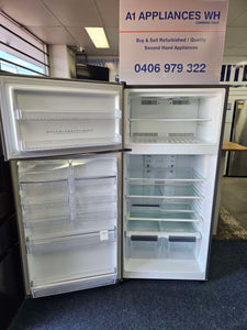 Electrolux 520L Top Mount Fridge Freezer Silver / ETE5200SB-L