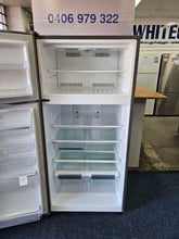 Load image into Gallery viewer, Electrolux 520L Top Mount Fridge Freezer Silver / ETE5200SB-L