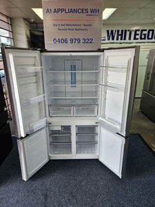 Westinghouse 600L French Door Fridge Freezer / WQE6000SA