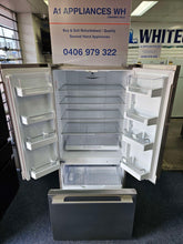 Load image into Gallery viewer, Fisher &amp; Paykel 519L French Door Fridge Freezer/ RF522ADX5