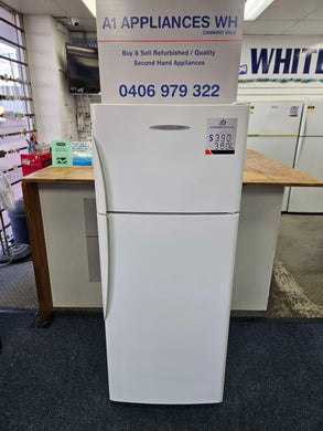 Fisher & Paykel 380L Top Mount Fridge Freezer /E381T