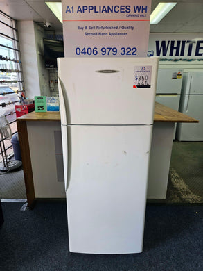 Fisher & Paykel 441L Top Mount Fridge Freezer / E440T