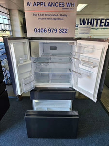 Electrolux 681L French Door Fridge Freezer Dark Silver / EHE6899BA