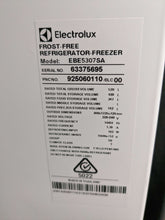 Load image into Gallery viewer, Electrolux 528L Bottom Mount Fridge Silver