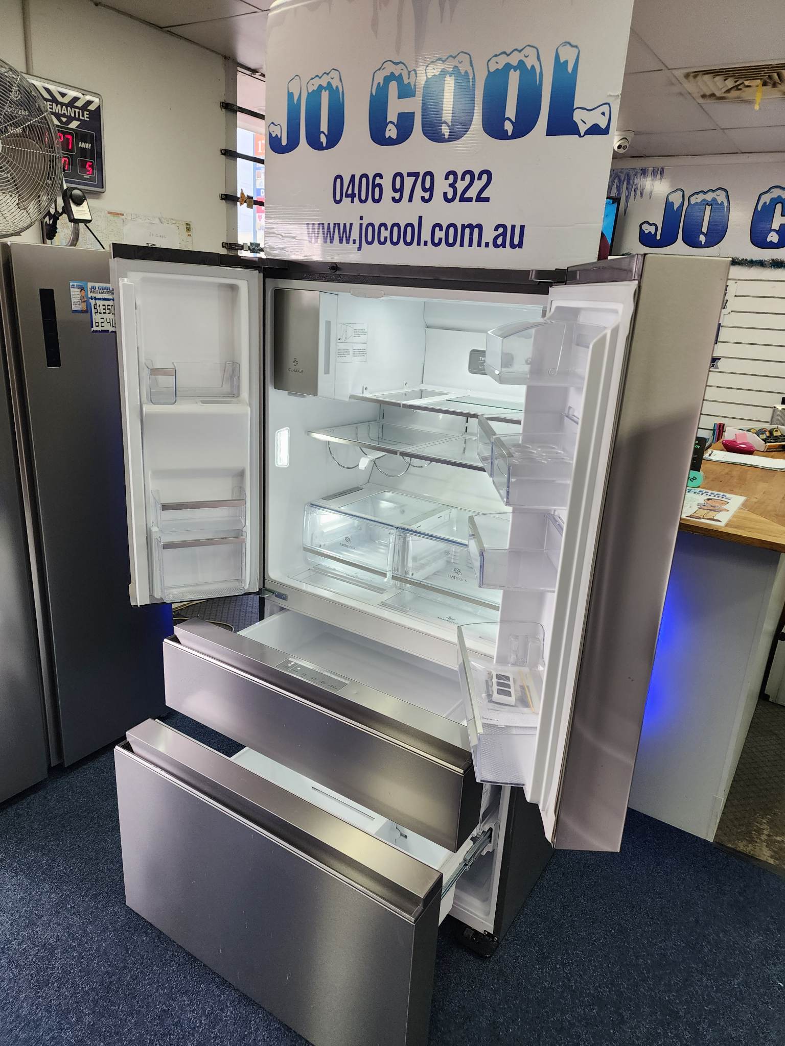 Electrolux 681l french door fridge deals freezer