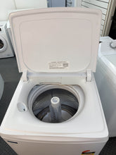 Load image into Gallery viewer, Simpson SWT8043 8kg Top Load Washing Machine