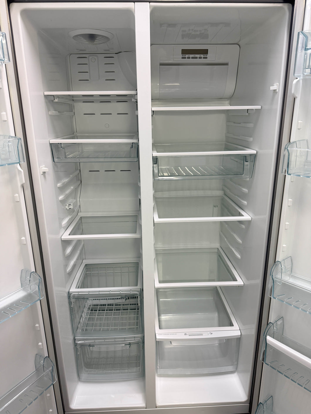 Westinghouse WSE6100SA*8 610L Stainless Steel Side by Side Refrigerator