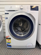 Load image into Gallery viewer, Electrolux EWF7524CDWA 7.5 kg Front Load Washing Machine
