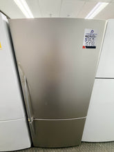 Load image into Gallery viewer, Fisher &amp; Paykel E522B 519L Bottom-Mount Refrigerator – Stainless Steel, ActiveSmart Cooling, Family-Sized Storage