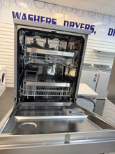 Load image into Gallery viewer, Fisher &amp; Paykel DW60FC1X2 – 15‑Place Stainless‑Steel Freestanding Dishwasher
