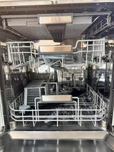 Load image into Gallery viewer, Fisher &amp; Paykel DW60UC6B – 15-Place Black Built-Under Dishwasher