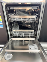 Load image into Gallery viewer, Fisher &amp; Paykel DW60UN4B2 – 14-Place Black Built-Under Dishwasher