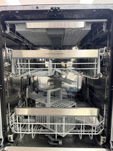 Load image into Gallery viewer, Fisher &amp; Paykel DW60UZT4B2 – Series 9, 15-Place Built-Under Dishwasher (Black Glass)