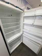 Load image into Gallery viewer, Fisher &amp; Paykel E522B 519-Litre Bottom Mount Refrigerator