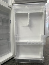 Load image into Gallery viewer, LG GN205VW 205L Top‑Mount Fridge Freezer