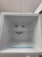 Load image into Gallery viewer, LG GN205VW 205L Top‑Mount Fridge Freezer