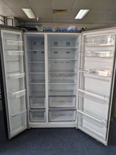 Load image into Gallery viewer, Westinghouse 690L Double Door Fridge Freezer Silver