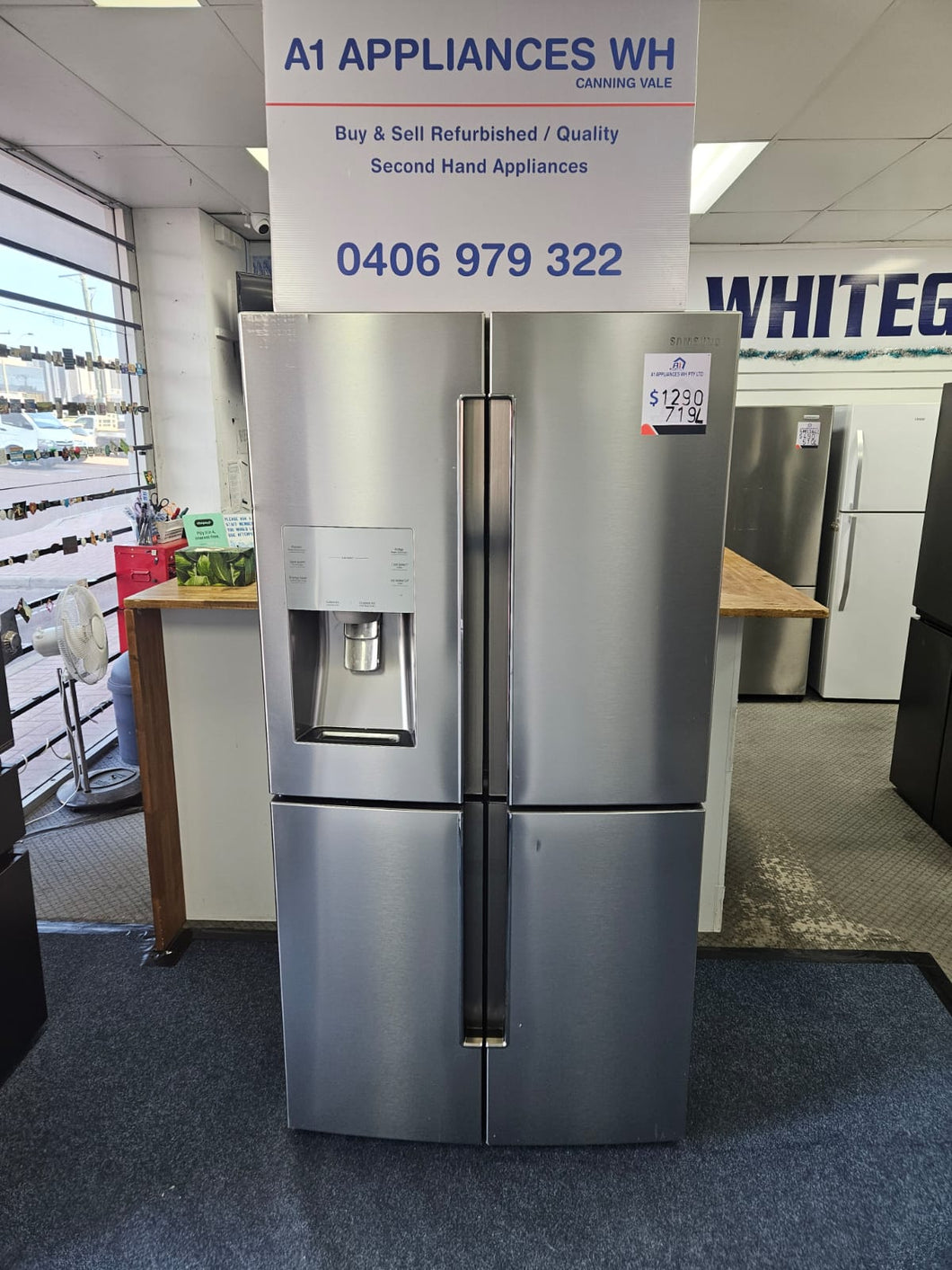 Samsung 719L 4 Door Fridge Freezer Silver / SRF719DLS