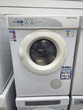 Load image into Gallery viewer, Fisher &amp; Paykel 4.5kg Dryer
